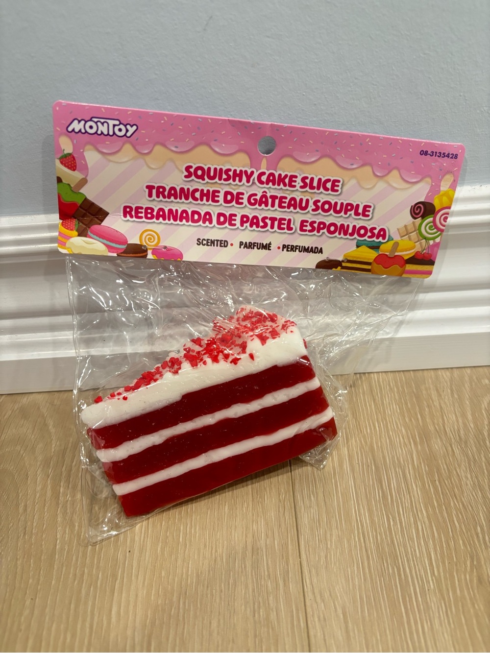 VIRAL Red Velvet Squishy Cake Taba Scented Toy